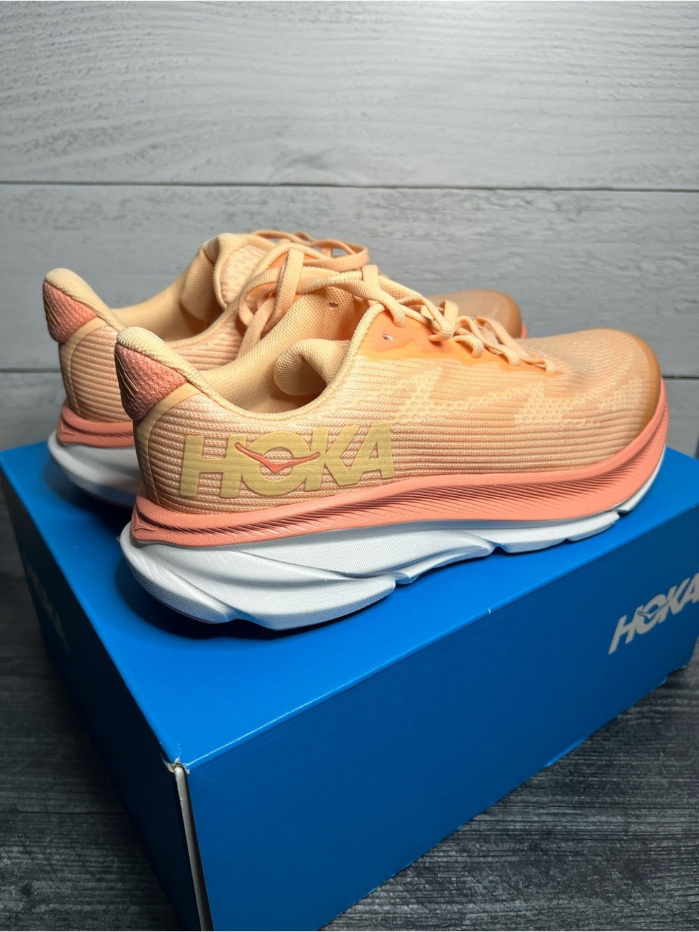 Hoka Youth Clifton 9 Running Shoes in Peach and Coral - Picture 5 of 6